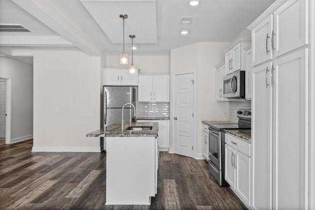 637 Battery Ct, Clarksville, TN 37042