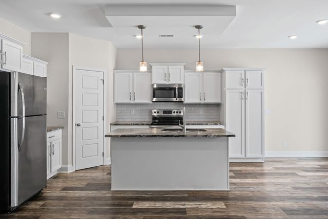 637 Battery Ct, Clarksville, TN 37042