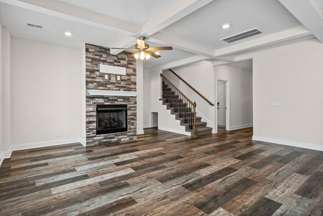 637 Battery Ct, Clarksville, TN 37042