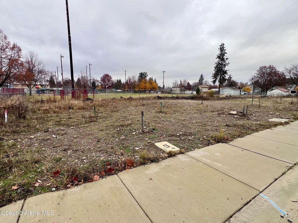 2707 N 15th St, Coeur d'Alene, ID 83814 photo 4