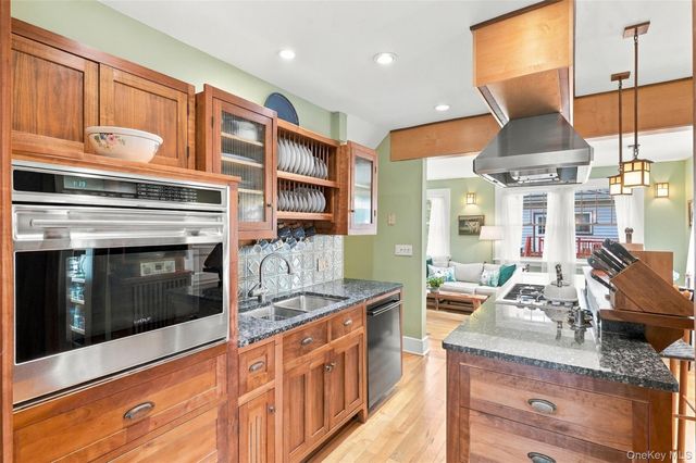 27 Clinton Street, Cornwall, NY 12518
