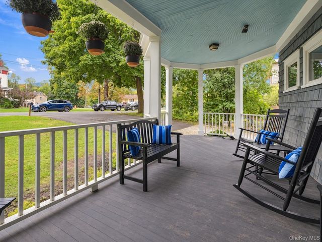 27 Clinton Street, Cornwall, NY 12518