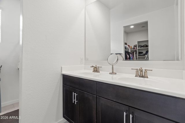 17347 W RED FOX Road, Surprise, AZ 85387