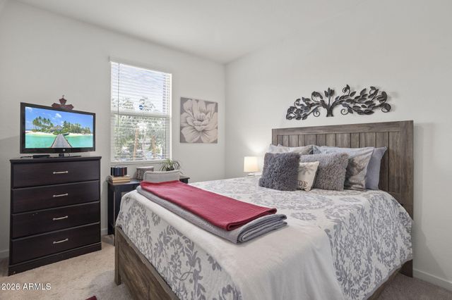 17347 W RED FOX Road, Surprise, AZ 85387