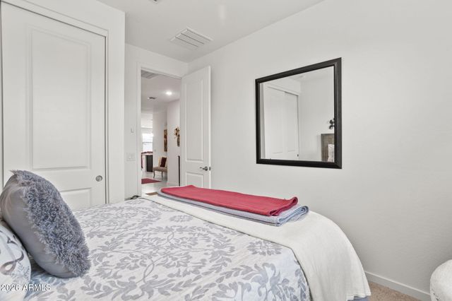 17347 W RED FOX Road, Surprise, AZ 85387