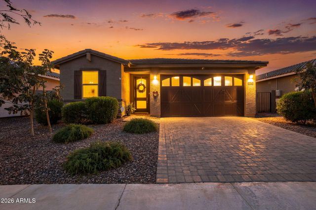 17347 W RED FOX Road, Surprise, AZ 85387