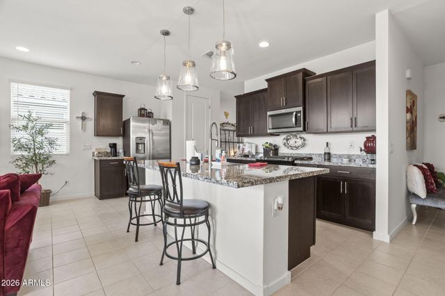 17347 W RED FOX Road, Surprise, AZ 85387