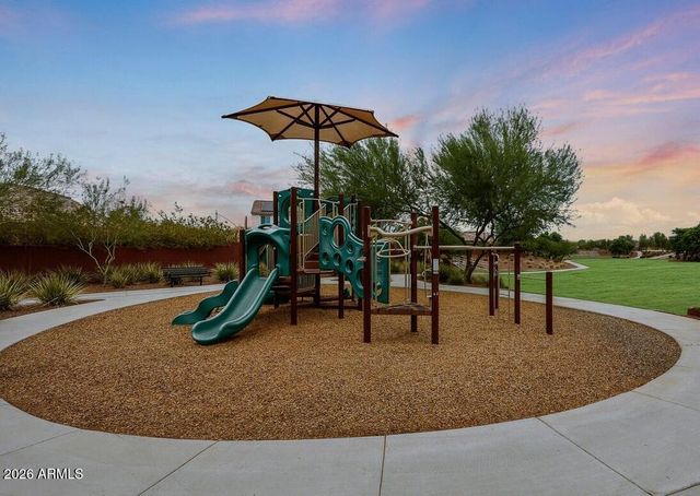 17347 W RED FOX Road, Surprise, AZ 85387