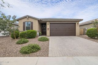 17347 W RED FOX Road, Surprise, AZ 85387