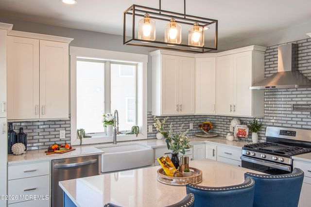 801 Bayview Avenue, Union Beach, NJ 07735