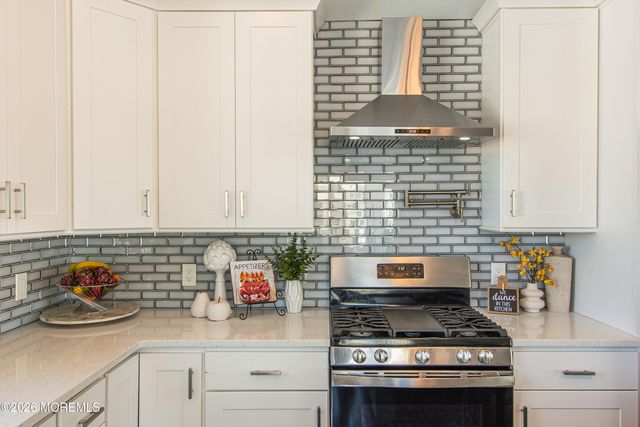 801 Bayview Avenue, Union Beach, NJ 07735