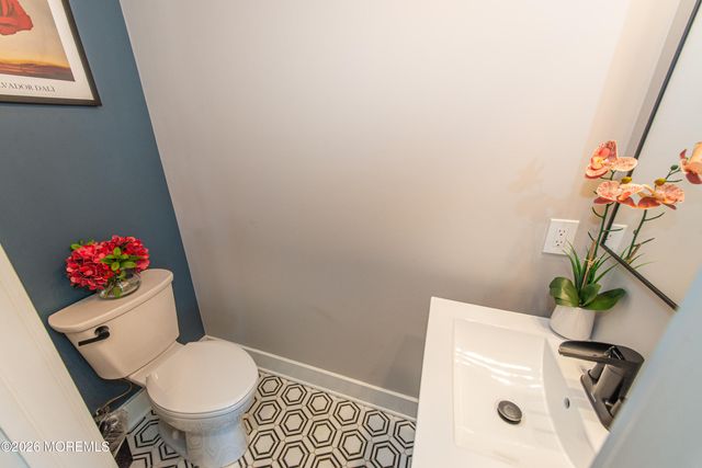 801 Bayview Avenue, Union Beach, NJ 07735