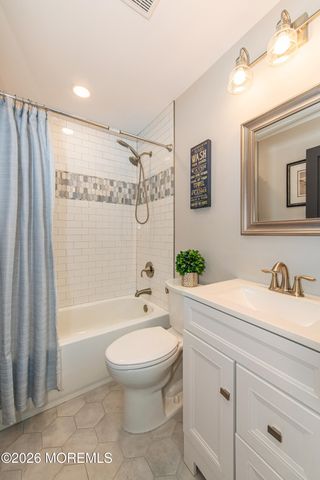 801 Bayview Avenue, Union Beach, NJ 07735