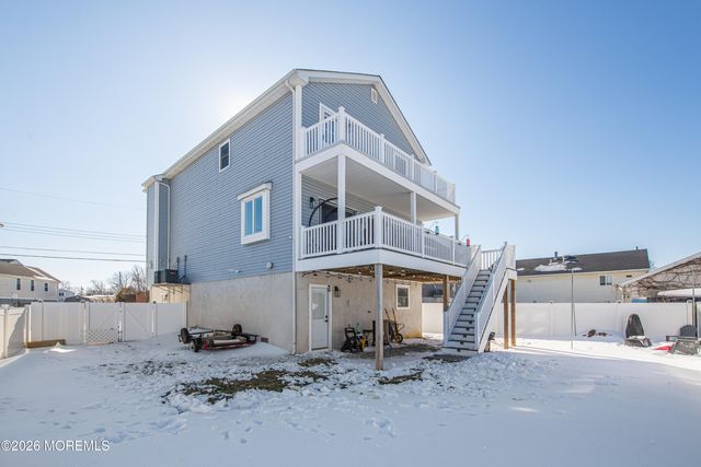 801 Bayview Avenue, Union Beach, NJ 07735