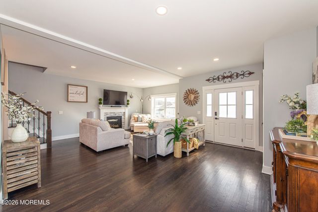 801 Bayview Avenue, Union Beach, NJ 07735