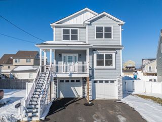 801 Bayview Avenue, Union Beach, NJ 07735