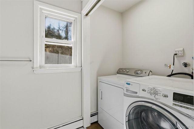 75 Hawthorne Road, Kings Park, NY 11754