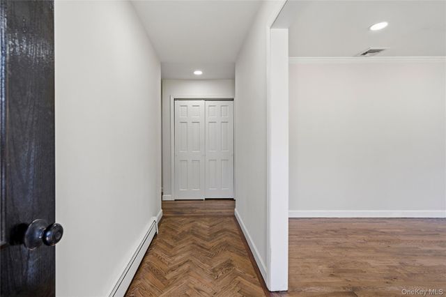 75 Hawthorne Road, Kings Park, NY 11754