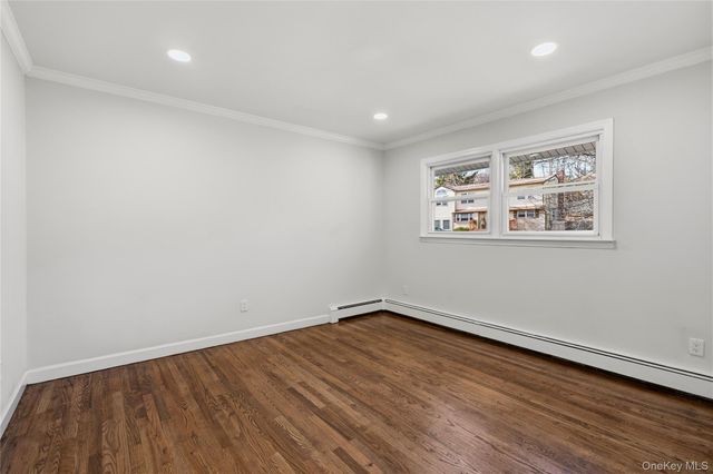 75 Hawthorne Road, Kings Park, NY 11754