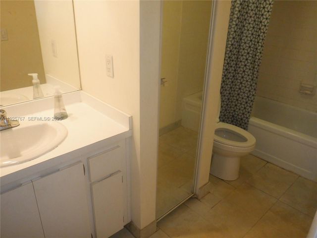 211 2nd Ln, Palm Beach Gardens, FL 33418