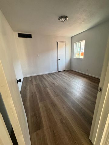 1945 E Cornell Avenue, Fresno, CA 93703