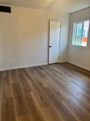 1945 E Cornell Avenue, Fresno, CA 93703