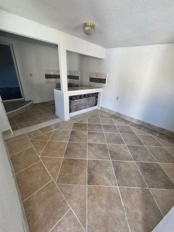 1945 E Cornell Avenue, Fresno, CA 93703