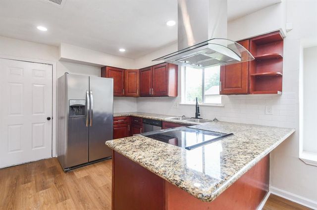 8406 Lettie Street, Houston, TX 77075