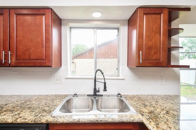 8406 Lettie Street, Houston, TX 77075