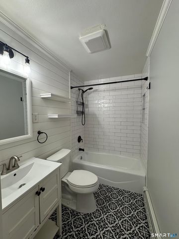 1867 Broadbridge Avenue, Stratford, CT 06614