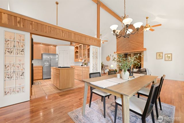 66 Grand View Lane, Bellingham, WA 98229
