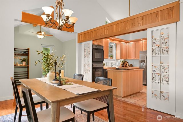 66 Grand View Lane, Bellingham, WA 98229