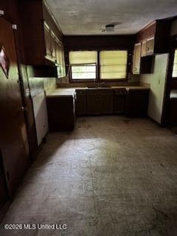 2903 36th Avenue, Meridian, MS 39307