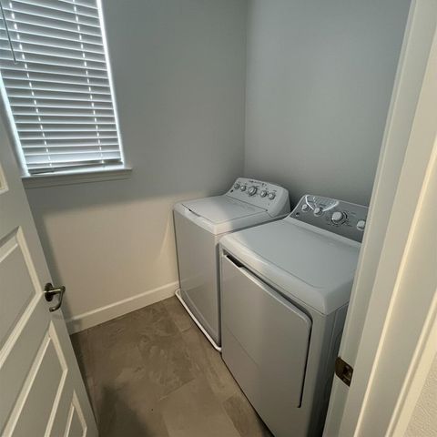 1025 Sierra Morena Way, Roseville, CA 95747