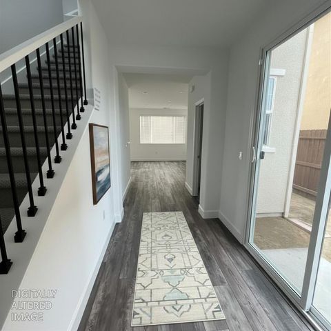 1025 Sierra Morena Way, Roseville, CA 95747