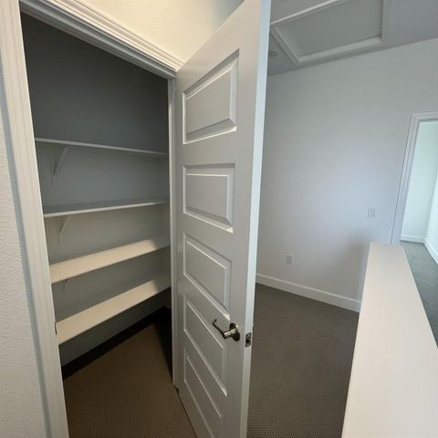 1025 Sierra Morena Way, Roseville, CA 95747