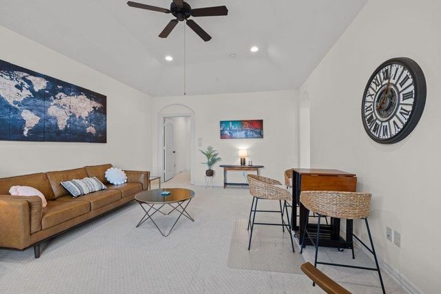 58 Shadow Creek Ridge Drive, Spring, TX 77389