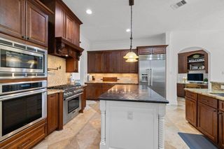 58 Shadow Creek Ridge Drive, Spring, TX 77389
