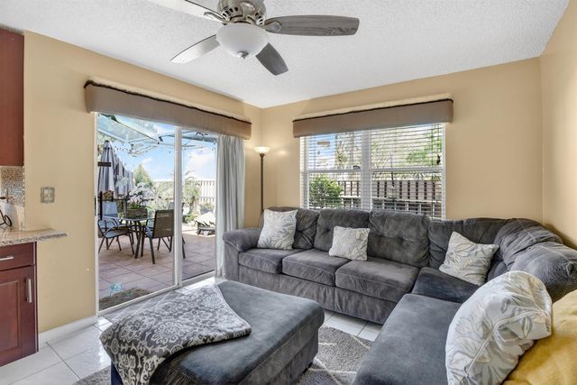 1287 NW 106th Terrace, Plantation, FL 33322