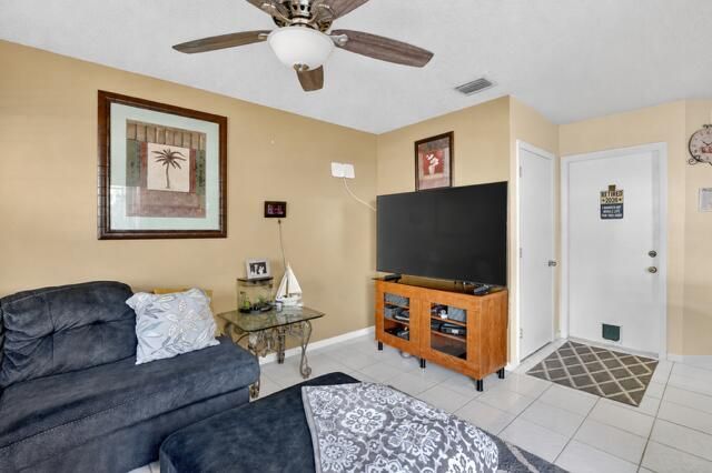 1287 NW 106th Terrace, Plantation, FL 33322