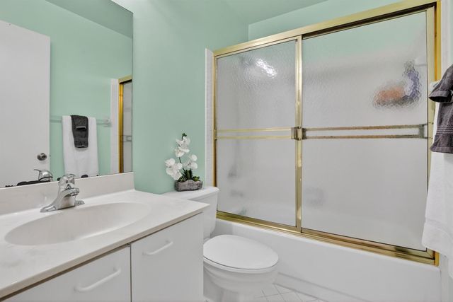 1287 NW 106th Terrace, Plantation, FL 33322