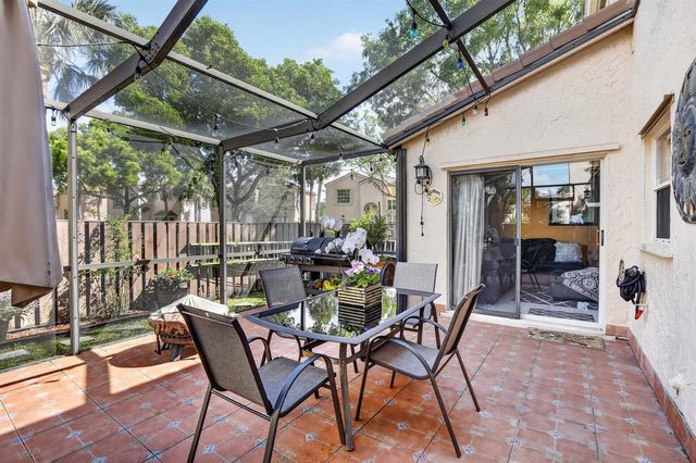1287 NW 106th Terrace, Plantation, FL 33322