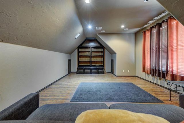 9411 Dickerson NE Road, Piedmont, OK 73078