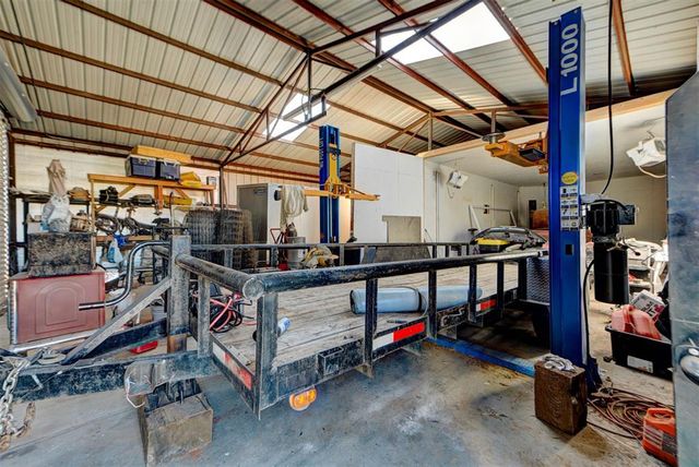 9411 Dickerson NE Road, Piedmont, OK 73078