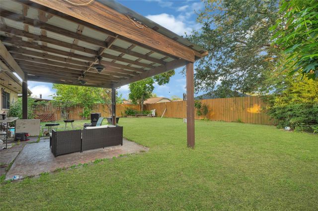 2515 Harvest Cove, Friendswood, TX 77546
