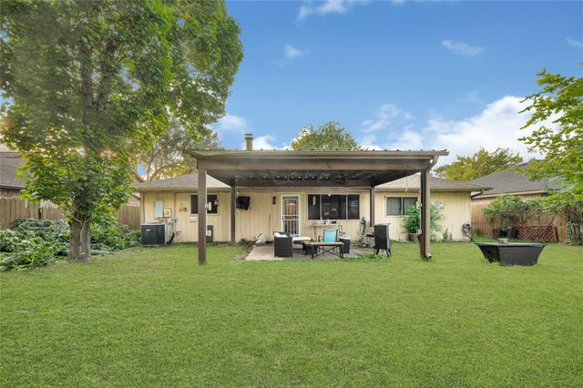 2515 Harvest Cove, Friendswood, TX 77546