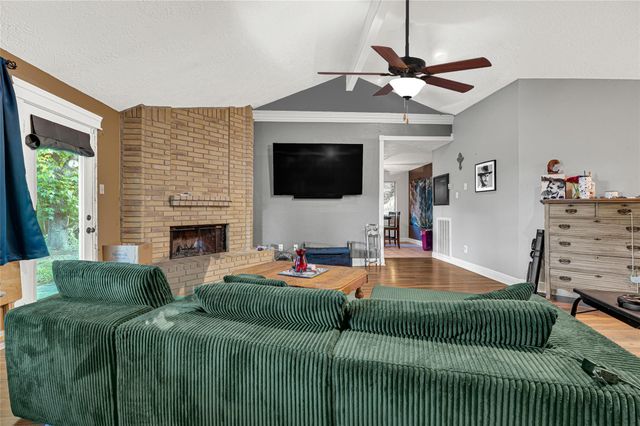 2515 Harvest Cove, Friendswood, TX 77546