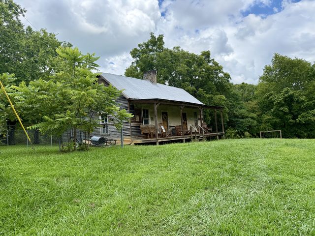1932 Vales Mill Rd, Pulaski, TN 38478