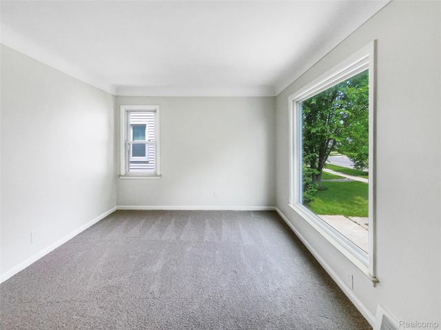 3894 17th Street, Wyandotte, MI 48192