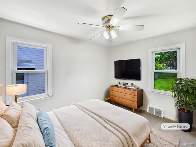 3894 17th Street, Wyandotte, MI 48192